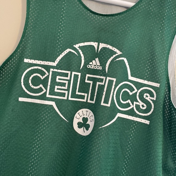 Really cool Celtics jersey very clean!! - Picture 2 of 3
